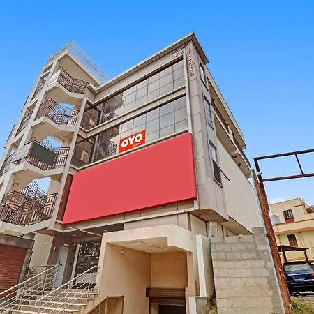 Hotel O Gn Nelli Suites Bangalore Bagian luar foto