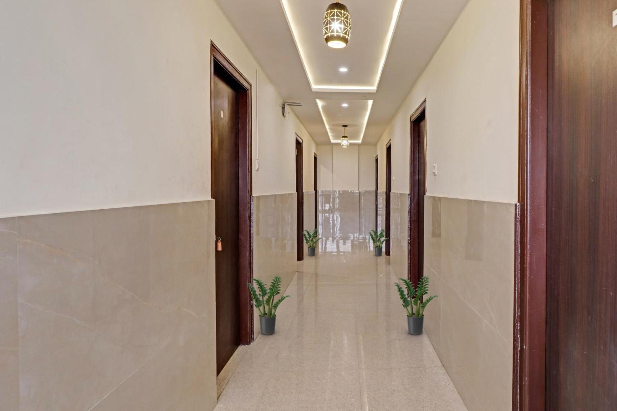 Hotel O Gn Nelli Suites Bangalore Bagian luar foto