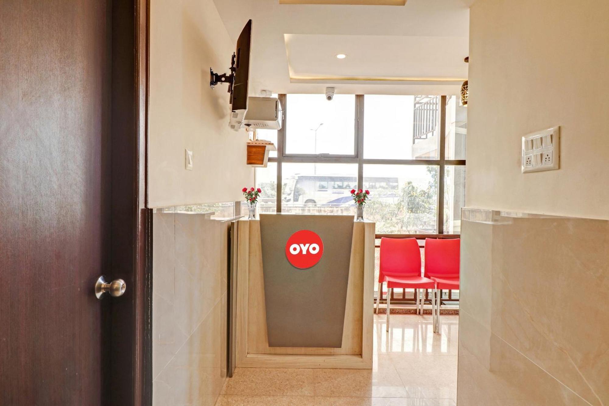Hotel O Gn Nelli Suites Bangalore Bagian luar foto