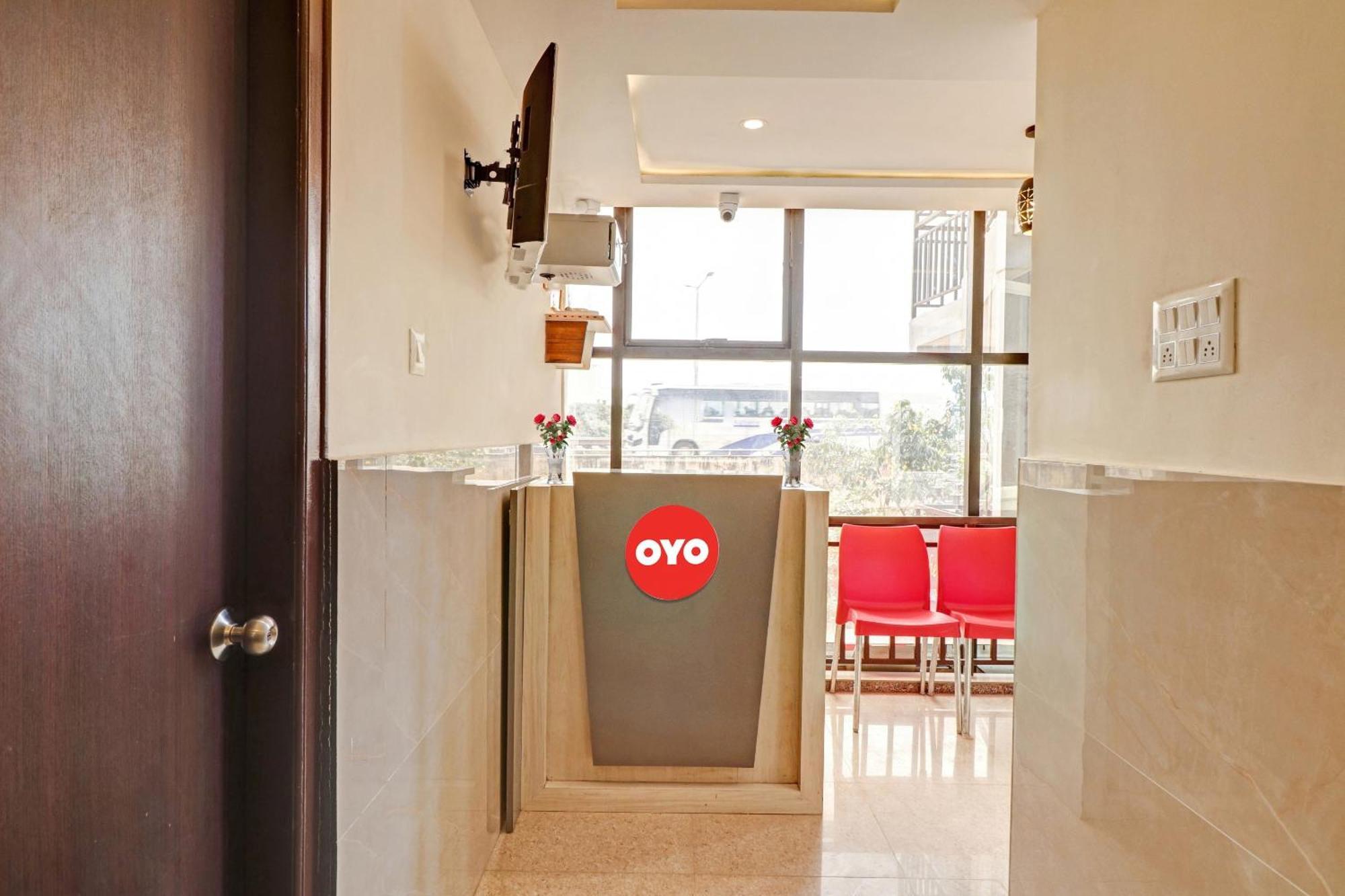 Hotel O Gn Nelli Suites Bangalore Bagian luar foto